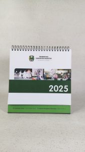 Cetak kalender duduk di Kreasi Langit